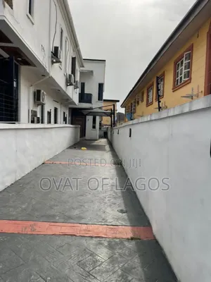 4bdrm Duplex in Lekki for rent