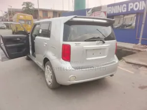 Scion xB Base 2010 Silver
