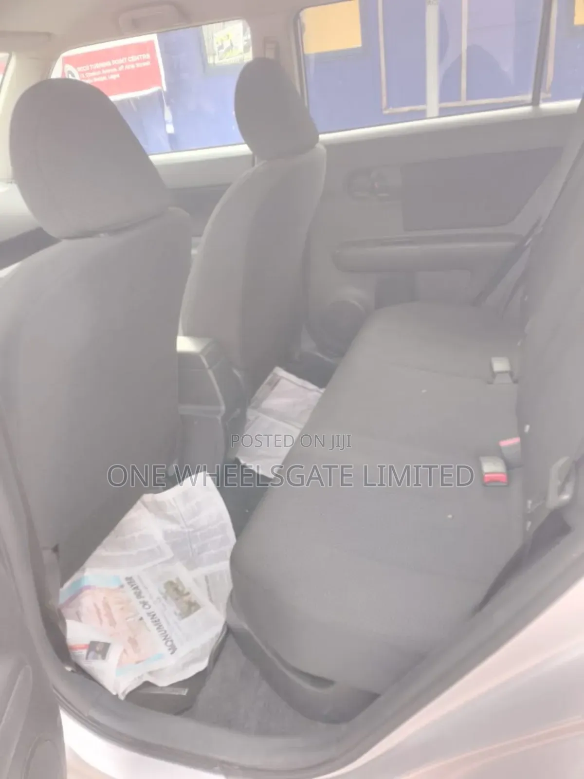 Scion xB Base 2010 Silver