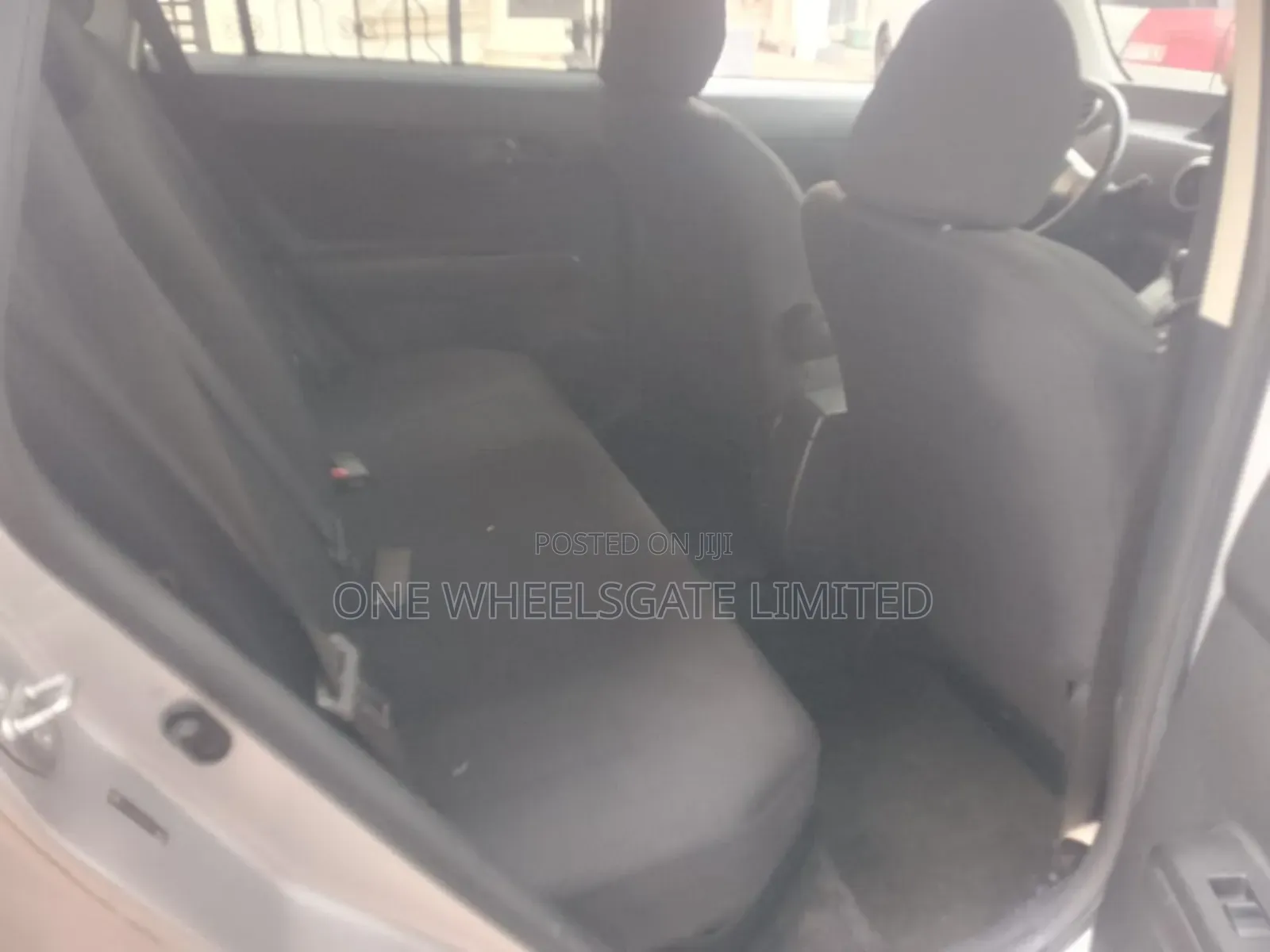 Scion xB Base 2010 Silver