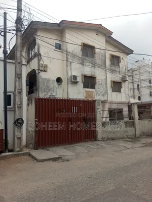 3bdrm Block of Flats in Secured Area, Opebi for sale