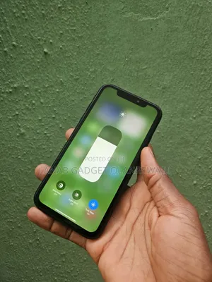 Apple iPhone XR 64 GB Black