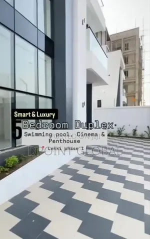 6bdrm Duplex in In Estate, Lekki Phase 1 for sale