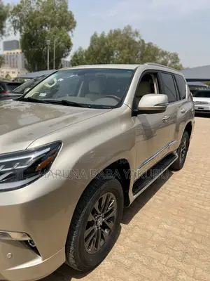 Lexus GX 460 Base 2015 Gold