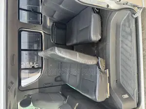 Toyota HiAce 2007 Silver