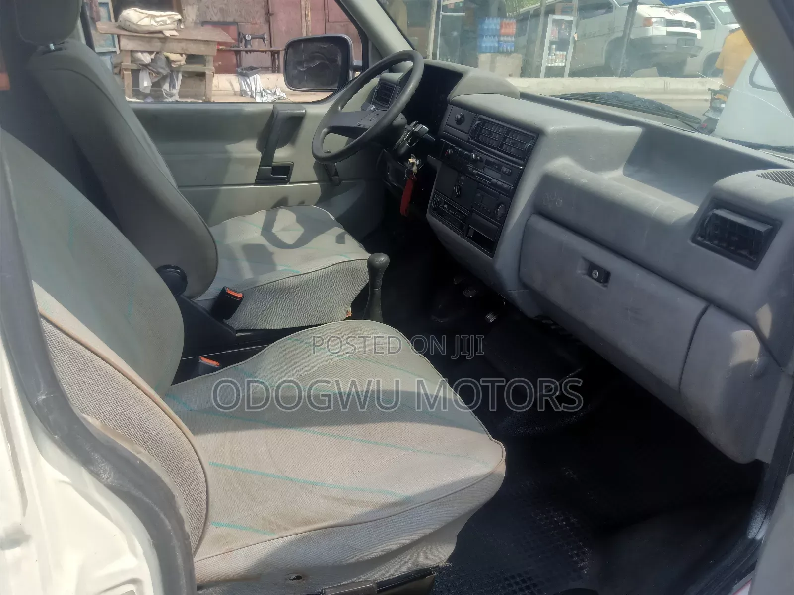 Volkswagen Transporter 2002 White