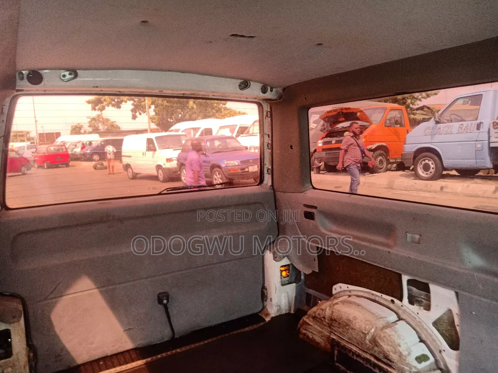 Volkswagen Transporter 2002 White