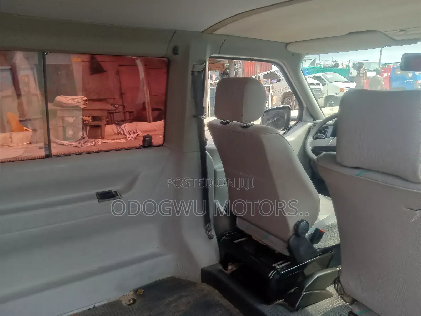 Volkswagen Transporter 2002 White