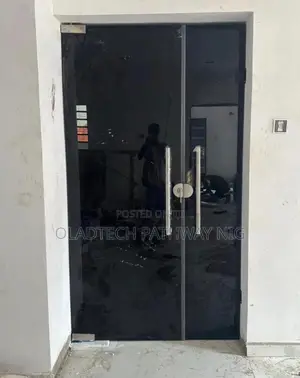 Frameless Glass Door for Patio or Toilet