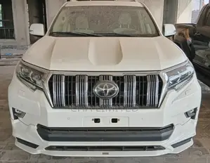 Toyota Land Cruiser Prado 2.7 2023 Off white