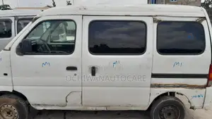 Suzuki Every 2000 White