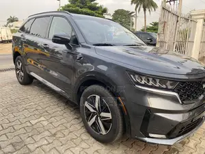 Kia Sorento S 2022 Black