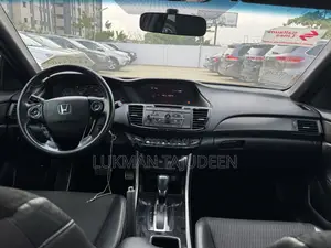 Honda Accord Sport 4dr Sedan FWD (2.4L 4cyl 2A) 2016