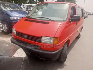 Volkswagen Transporter 2004 Red