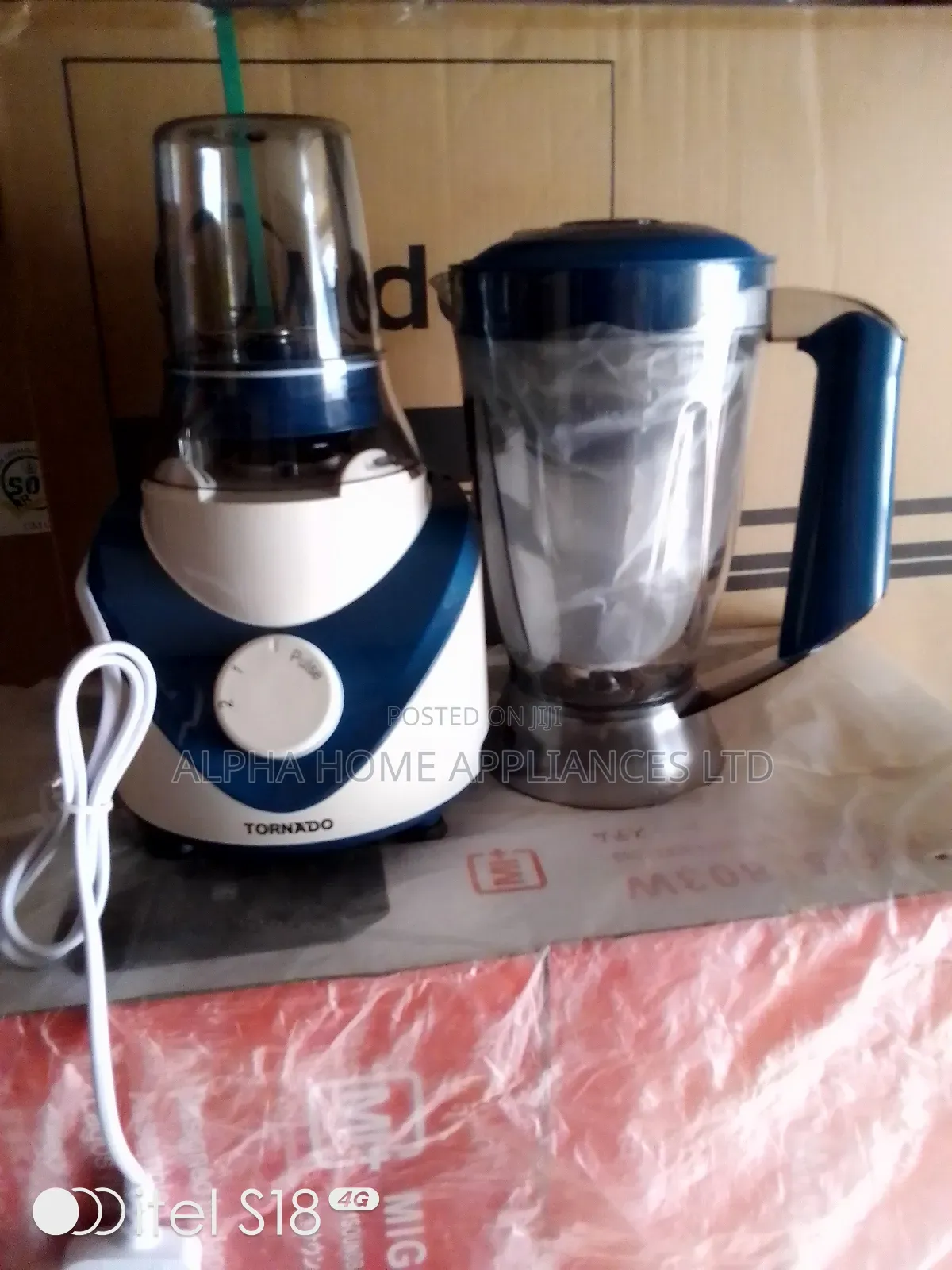 Tornado Blender 1.5l Blue and White Colour