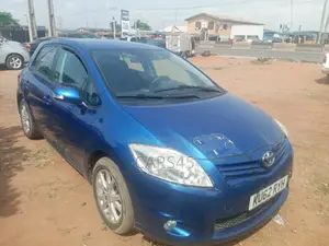 Toyota Auris 2012 Blue