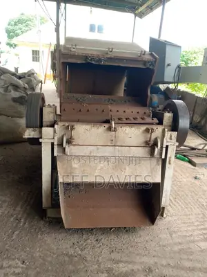 Pet Crushing/Grinding Machine