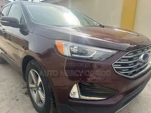 Ford Edge SE AWD 2019 Brown