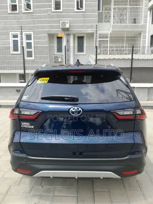 New Toyota Yaris 2024 Blue