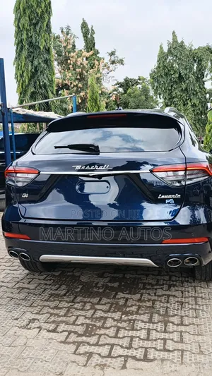 Maserati Levante 2021 Blue