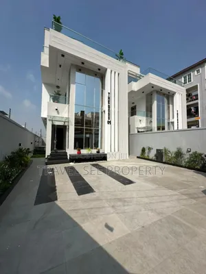 Furnished 5bdrm Mansion in Private Estate Lekki for sale