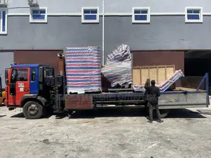 Automatic Pet Plastic Blowing Machine (3,000bph)
