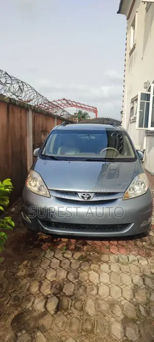 Toyota Sienna 2007 Blue