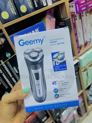 Gemmy Shaver