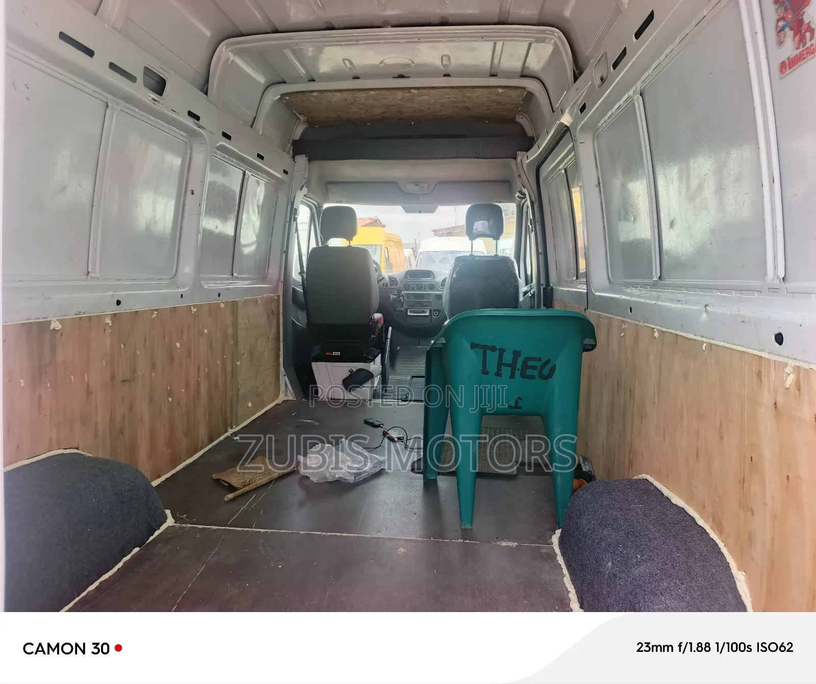 Mercedes-Benz Sprinter 2000 White