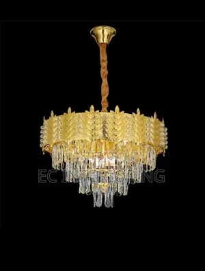 Elara Modern Luxury Crystal Pendant Lamp