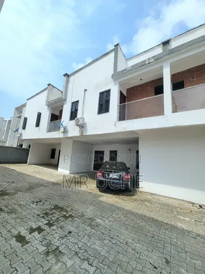 4 Bedroom Terrace