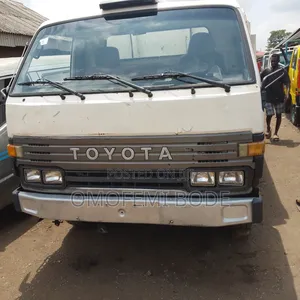 Toyota Dyna 400 Foreign Use Diesel Truck