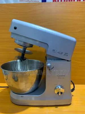 Ichiban Master Chef Stand Mixer in Silver.