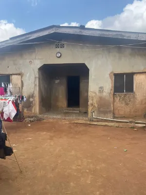 2bdrm Bungalow in Akesan, Igando / Ikotun/Igando for sale