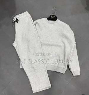 Pure Quality Luxury Cargo Two Pcs Well Banded Package