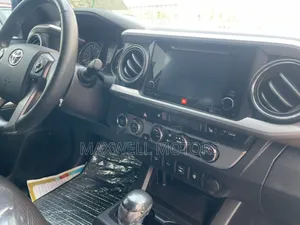 Toyota Tacoma Limited 2018 Blue