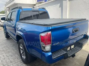 Toyota Tacoma Limited 2018 Blue