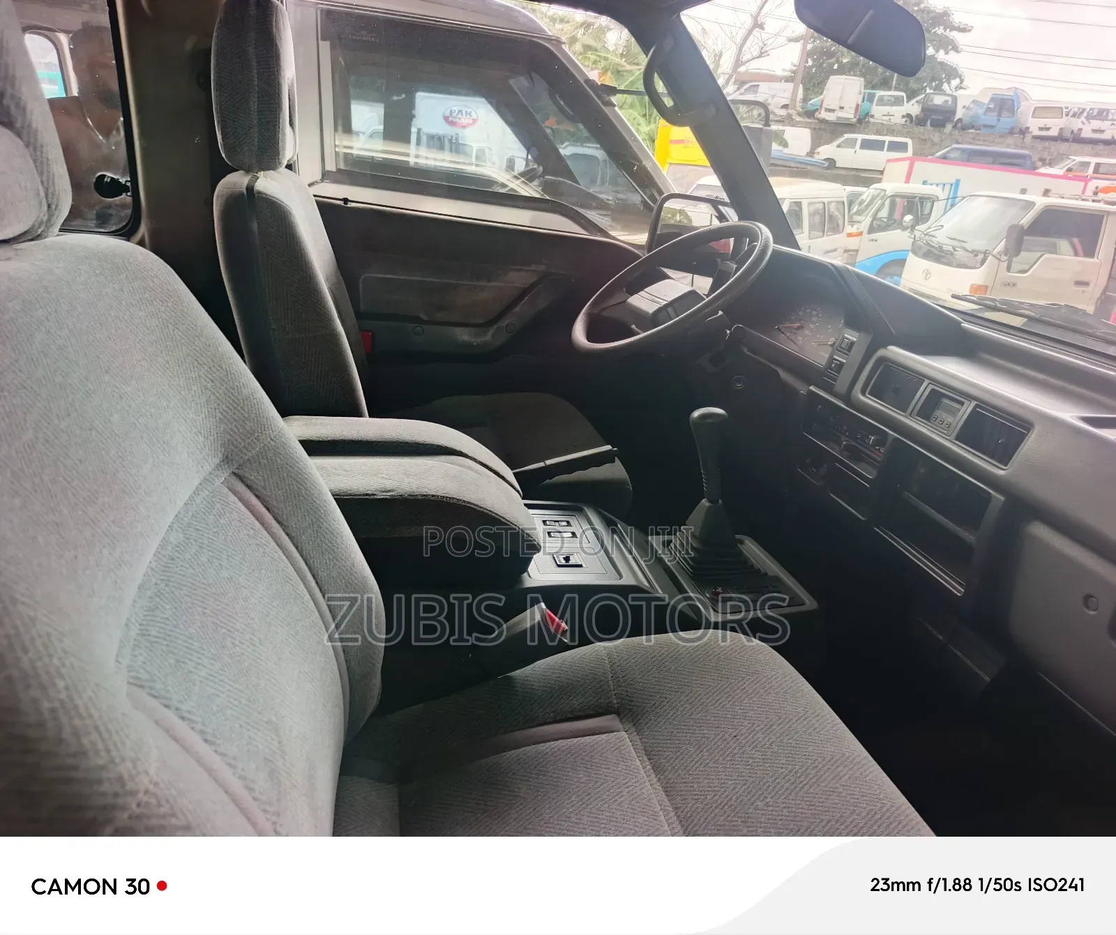Mitsubishi L300 2005 Grey