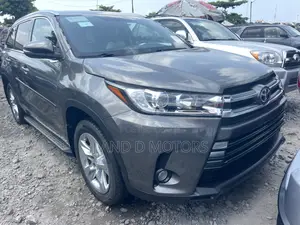 Toyota Highlander Limited V6 4x4 (3.5L 6cyl 6A) 2016 Gray