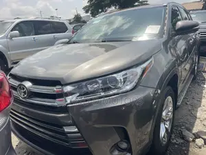 Toyota Highlander Limited V6 4x4 (3.5L 6cyl 6A) 2016 Gray