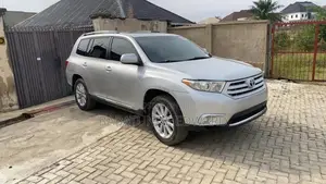 Toyota Highlander 2013 Silver