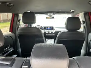 Mercedes-Benz GLA-Class 2021 Red