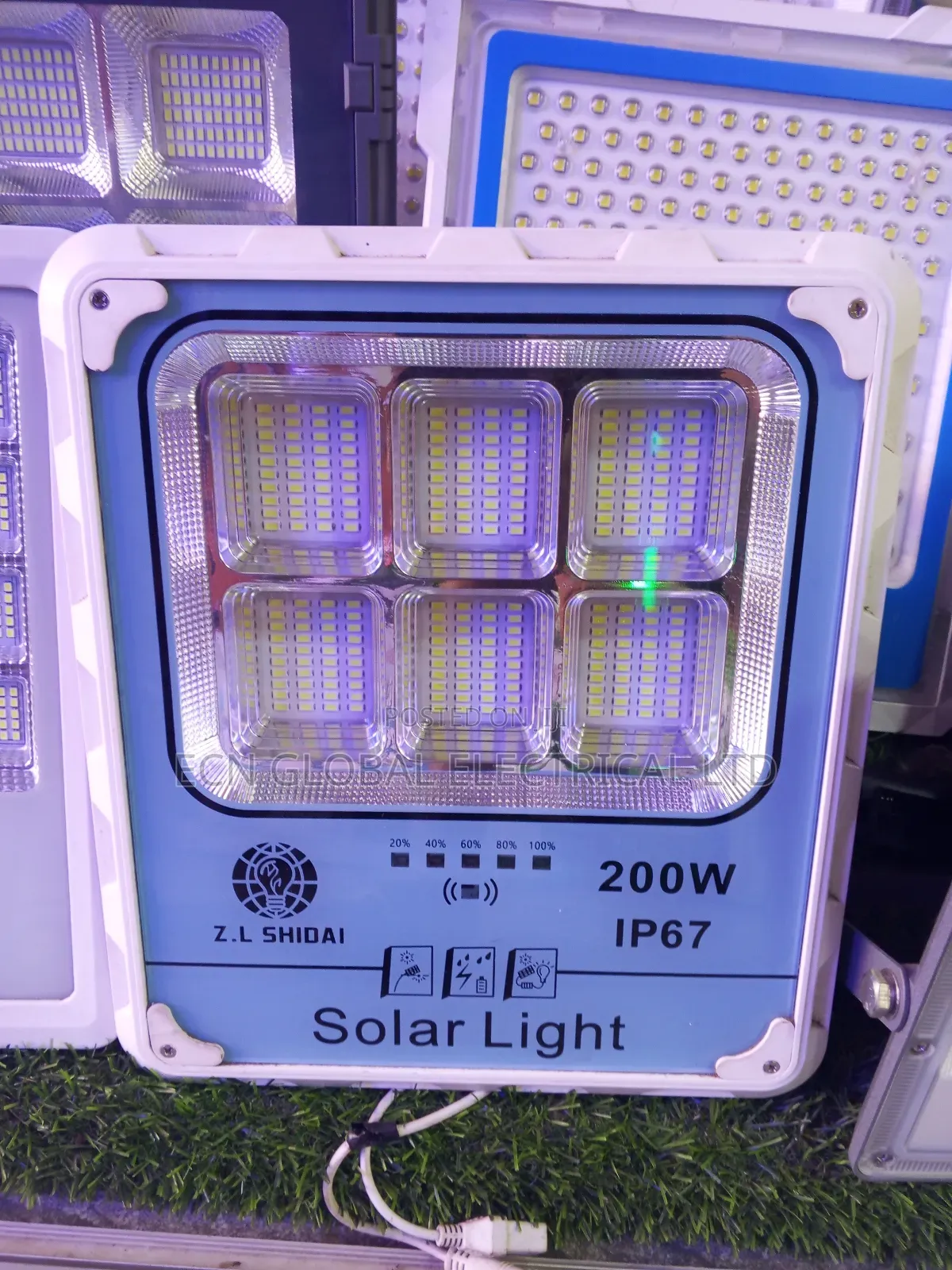 Vellmax 200w Solar Floodlight