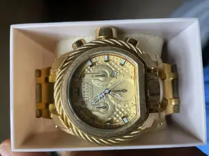 Invicta Wristwatch
