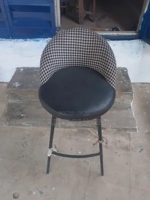 Simple Barstool