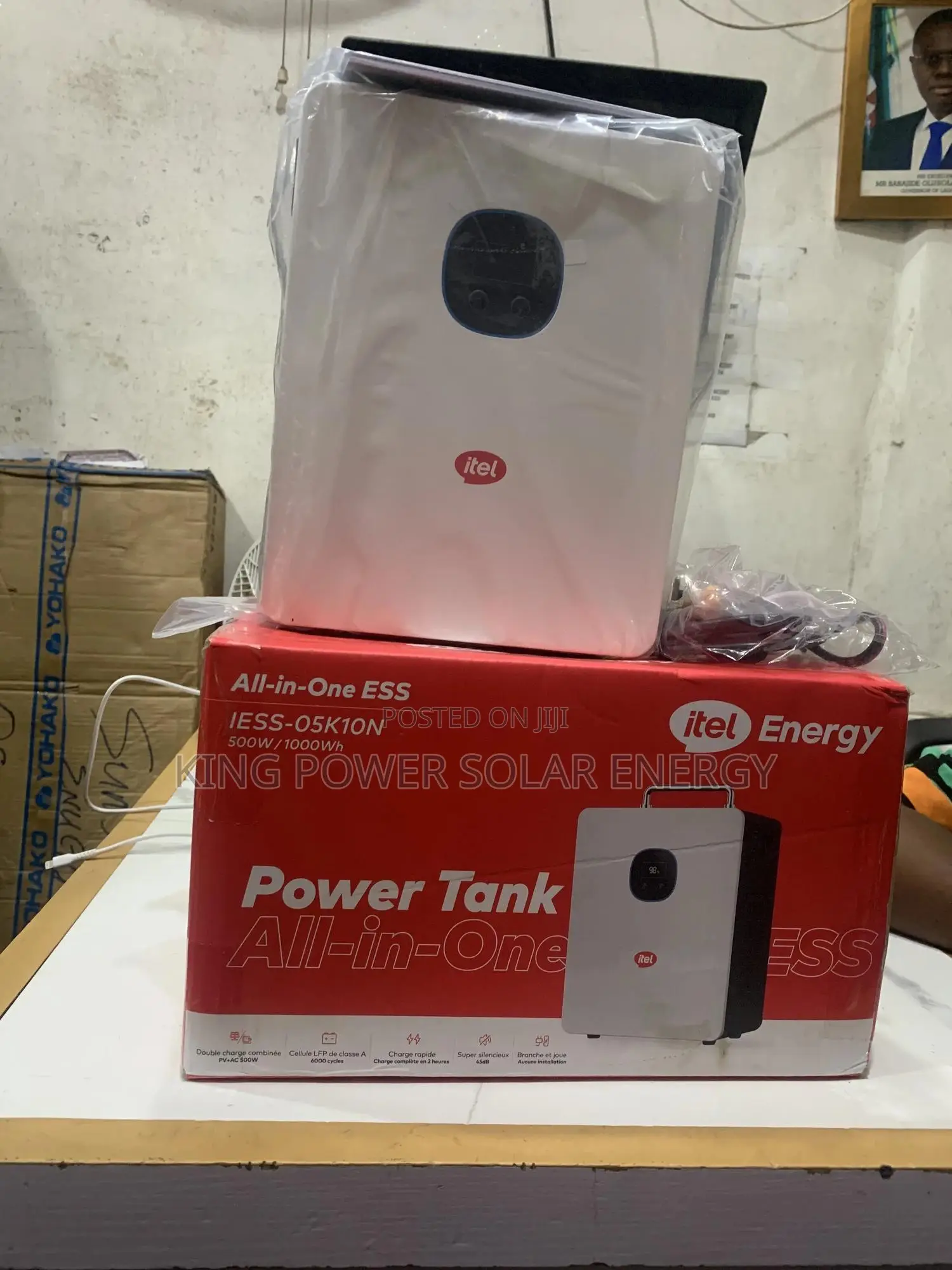 1kwh Itel Solar Generator With One 400w Solar Panel
