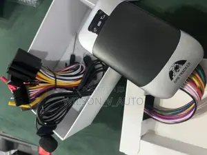 Car GPS Tracker – GSM/GPRS Real-Time Vehicle Tracking Device