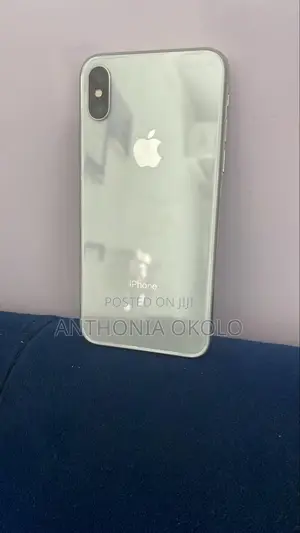 Apple iPhone X 64 GB White