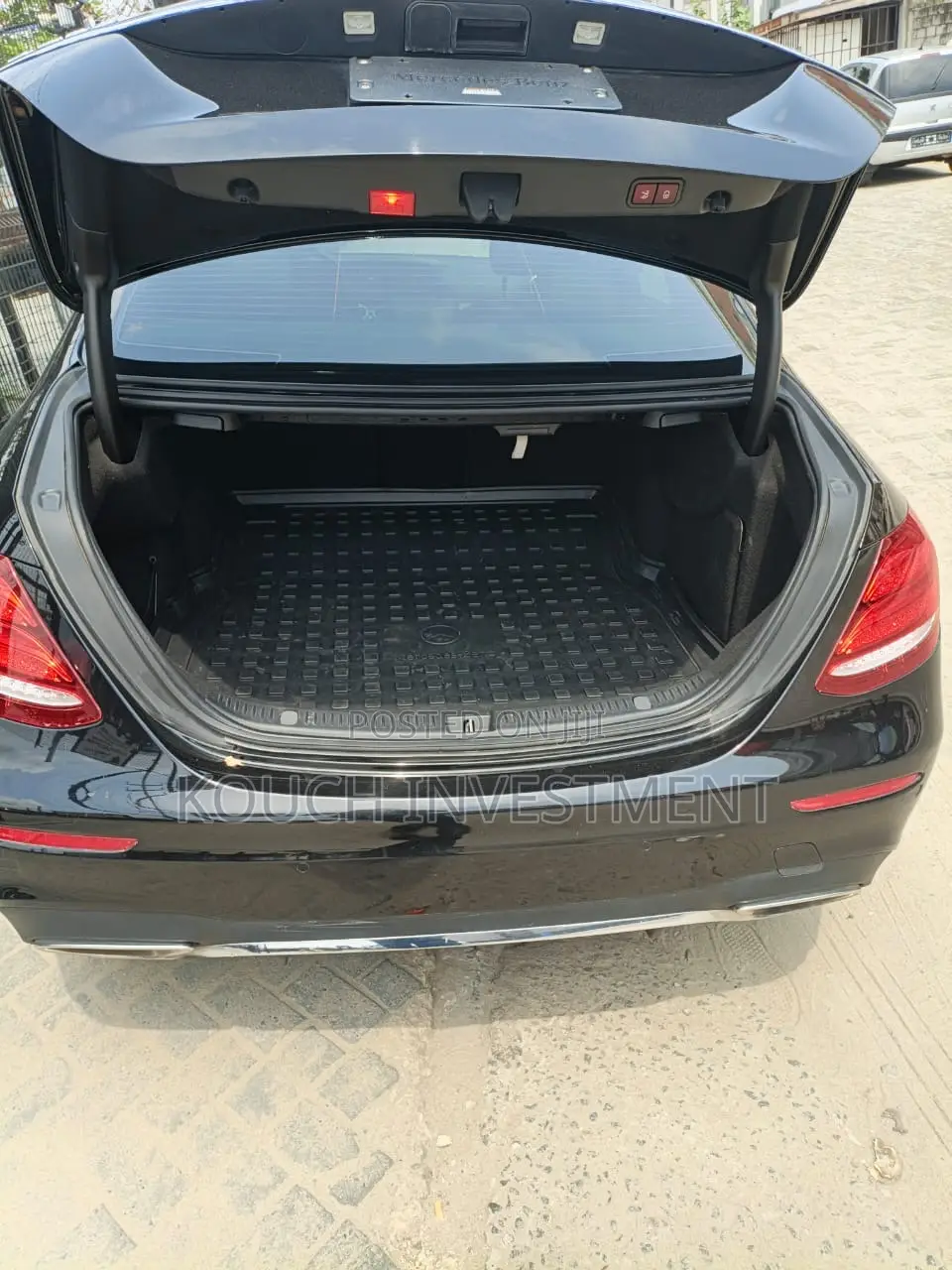 Mercedes-Benz E400 2018 Black
