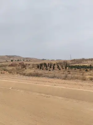 R of O Land in Dei Dei After Arab Abuja for Sale